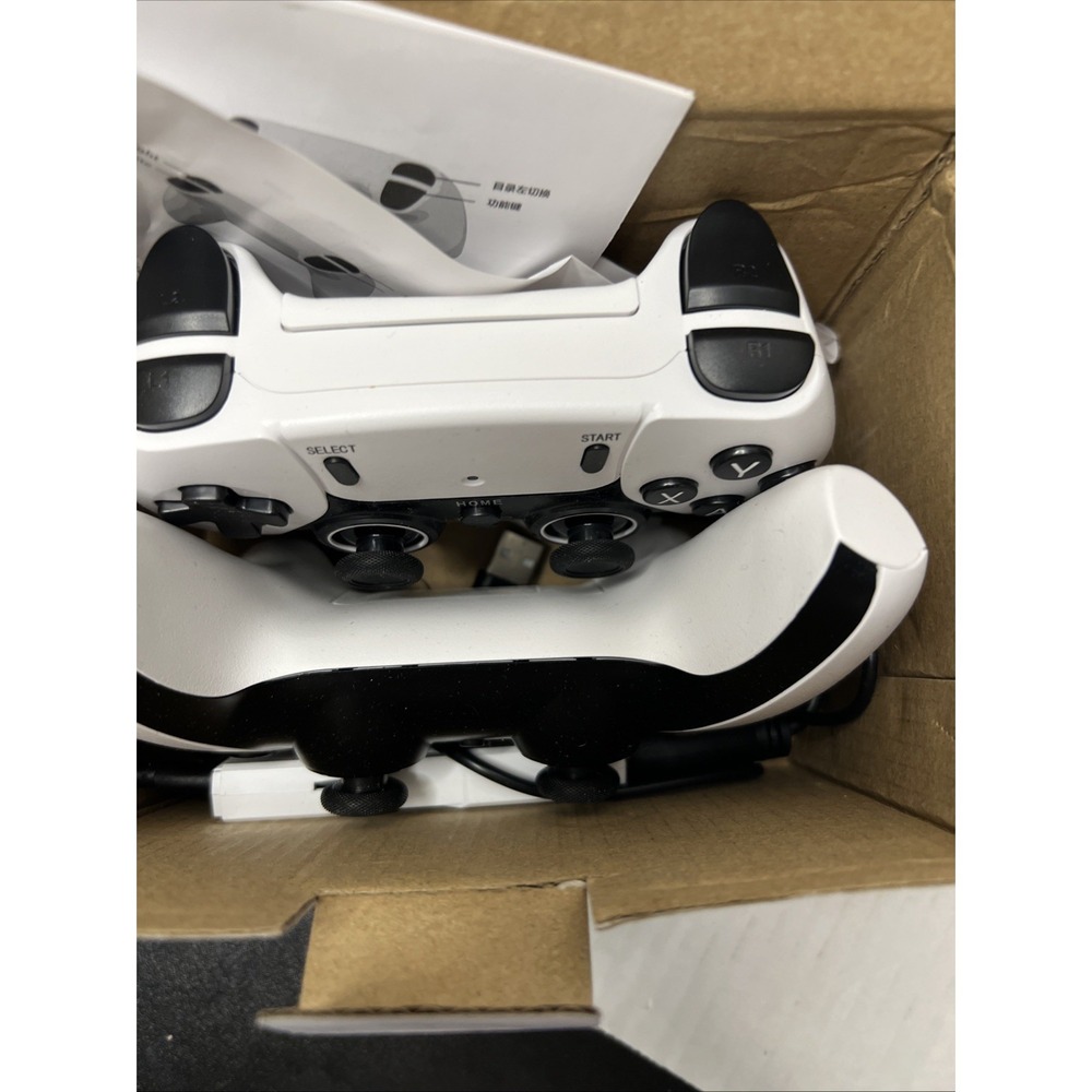 Set Of 2 2.4g wireless controller gamepad retro game console 64g New In Box - Picture 4 of 4